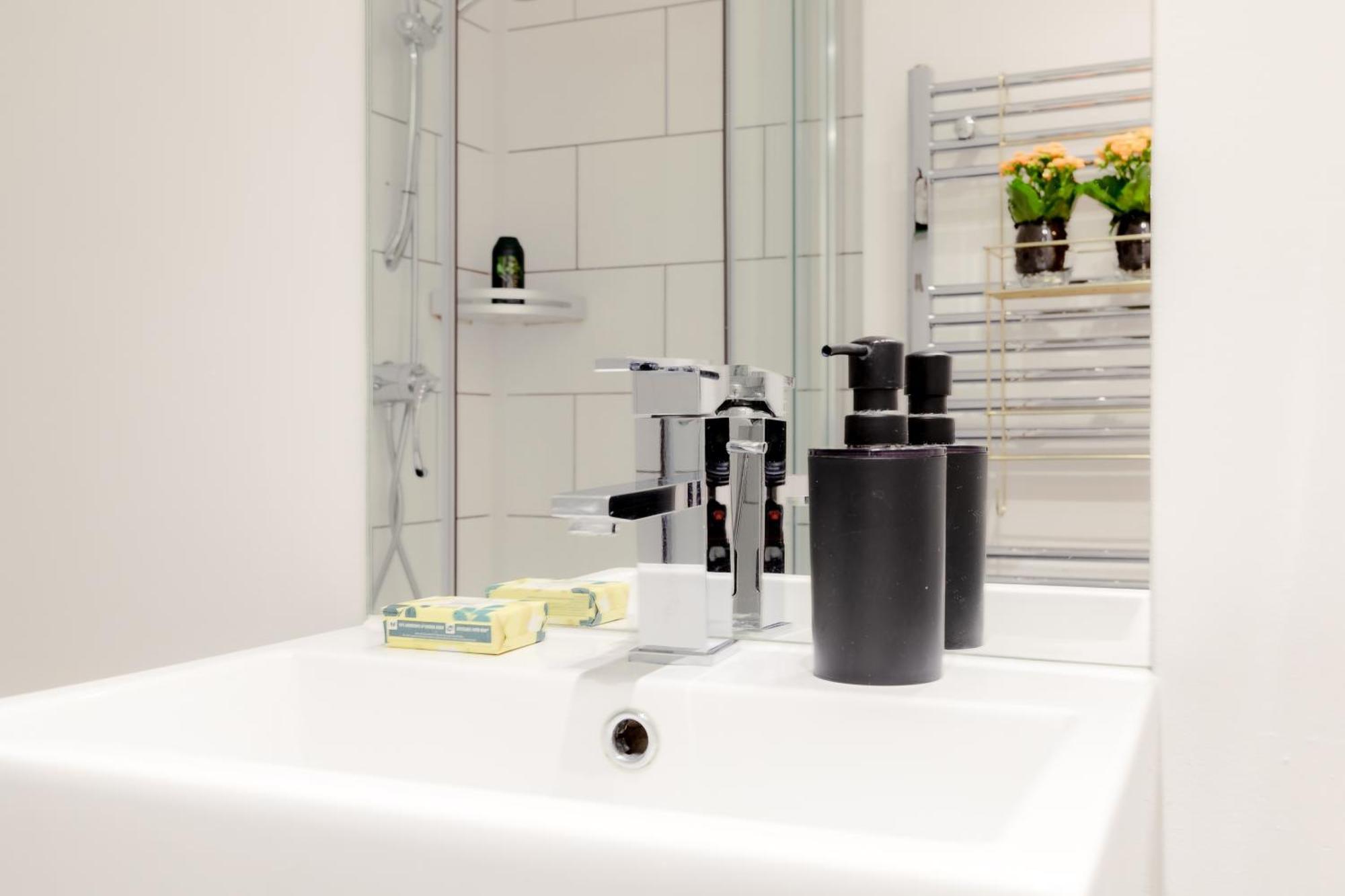 Ferienwohnung Rare Find Off Oxford St! Soho 5Bed Design House For Xxl Groups London Exterior foto